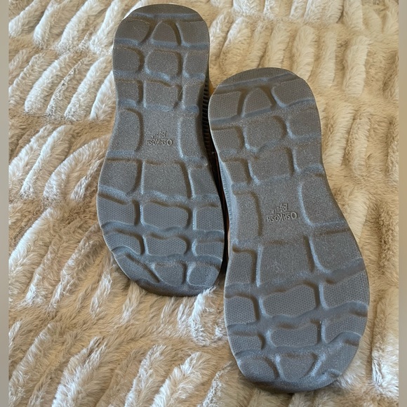 Boys Osh Kosh size 1 boots- new without tag - Picture 3 of 3